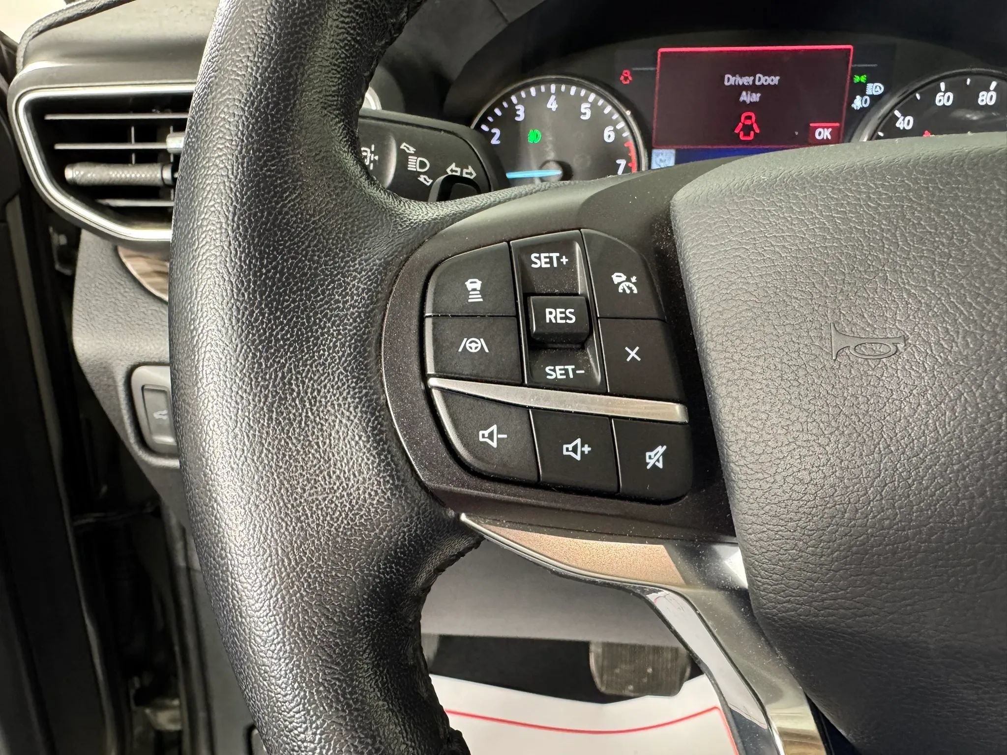 Used 2020 Ford Explorer Limited AWD/4WD image 15