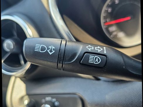 Used 2021 Chevrolet Blazer LT AWD/4WD image 19