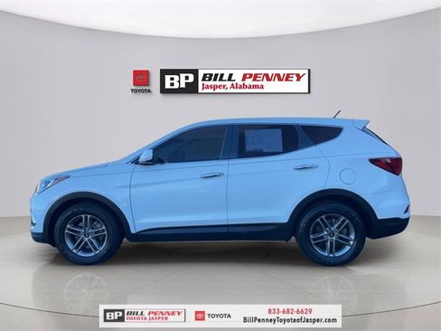 Used 2018 Hyundai Santa Fe Sport image 2