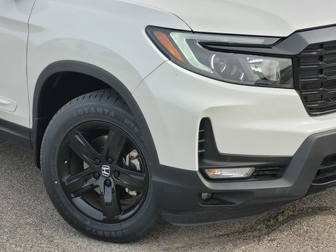 Used 2023 Honda Ridgeline Black Edition image 9