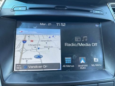 Used 2017 Hyundai Santa Fe Limited image 15