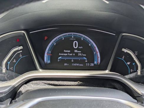 Used 2016 Honda Civic Touring image 4