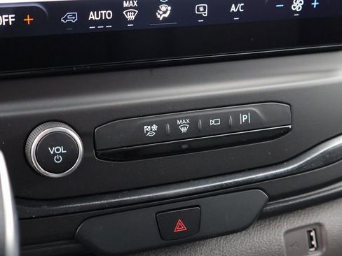 New 2026 Ford Transit 150 148 Medium Roof AWD image 34