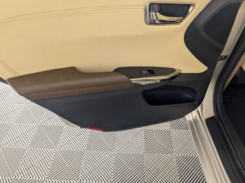 Used 2013 Toyota Avalon XLE Premium FWD image 23