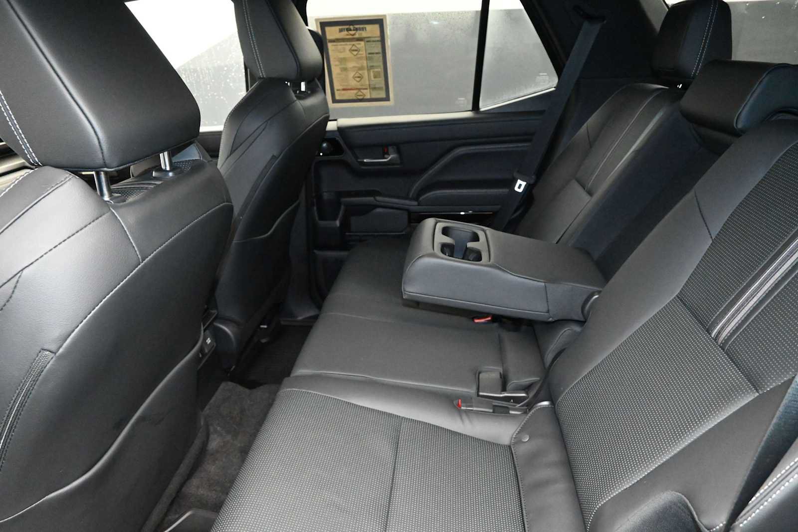 Used 2025 Toyota 4Runner Limited AWD/4WD image 22