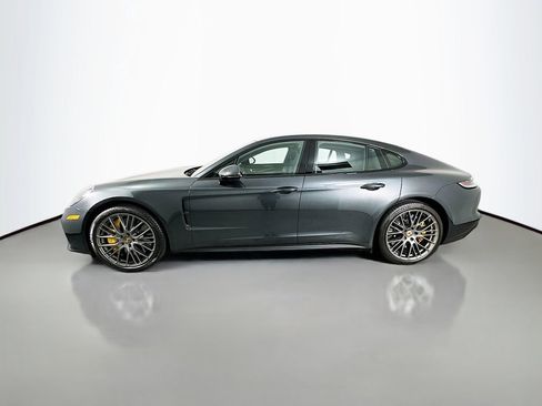 Used 2023 Porsche Panamera Turbo S image 2