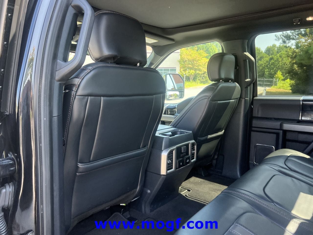 Used 2022 Ford F250 Platinum AWD/4WD image 25