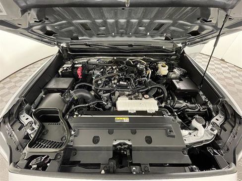 Used 2025 Toyota Tacoma SR5 AWD/4WD image 21