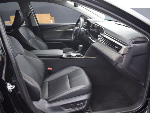 Used 2026 Toyota Camry XLE FWD image 10
