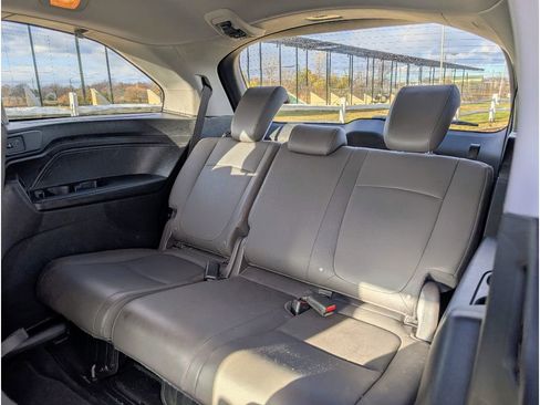 Used 2019 Honda Odyssey EX-L image 18