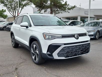 New 2025 Volkswagen Taos SE