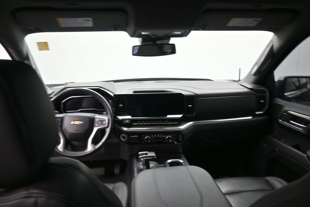 Used 2023 Chevrolet Silverado 1500 LTZ RWD image 15