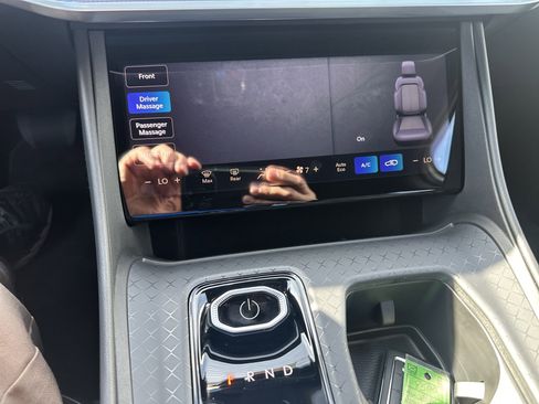 New 2025 Jeep Wagoneer S Launch Edition AWD/4WD image 33