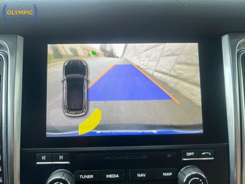 Used 2017 Porsche Macan S w/ Premium Package Plus image 29