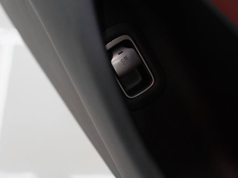 Used 2024 Mercedes-Benz S 63 AMG S image 75