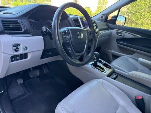 Used 2019 Honda Ridgeline RTL-T image 30