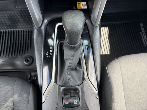 Used 2022 Toyota Corolla Cross LE AWD/4WD image 26