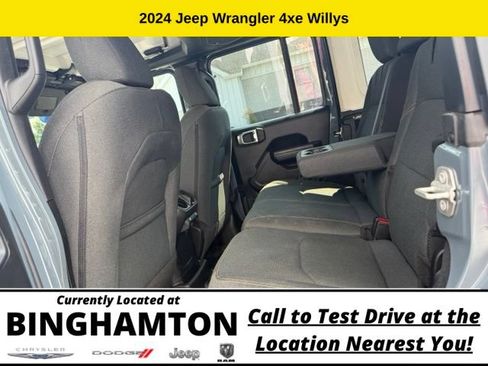 Used 2024 Jeep Wrangler Unlimited AWD/4WD image 21
