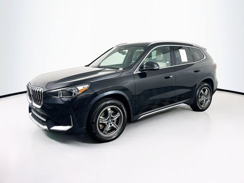 Used 2025 BMW X1 xDrive28i image 3