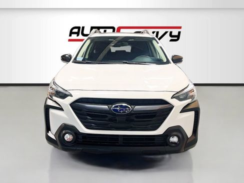 Used 2024 Subaru Outback Premium image 2