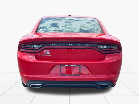 Used 2022 Dodge Charger SXT RWD image 4