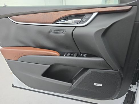 Used 2016 Cadillac XTS Luxury w/ Driver Awareness Package image 26