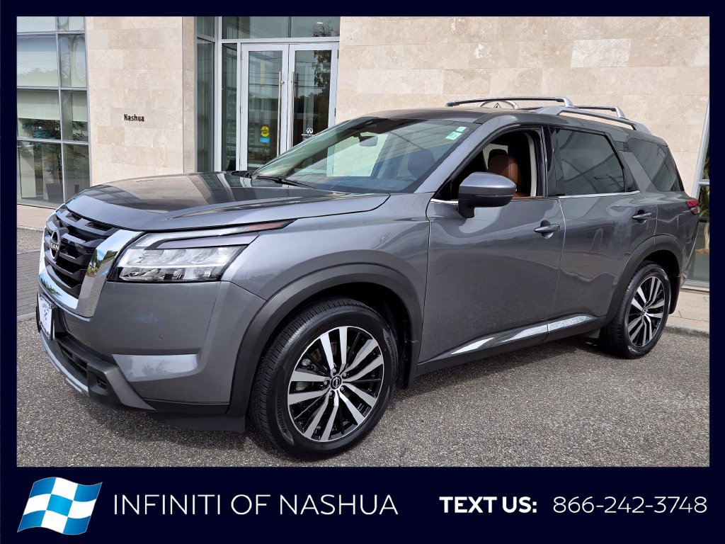 Used 2023 Nissan Pathfinder Platinum AWD/4WD image 2