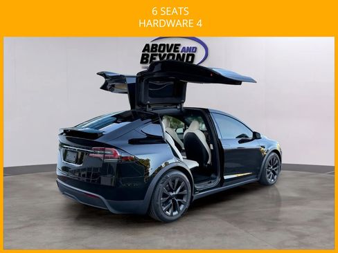 Used 2023 Tesla Model X AWD/4WD image 11