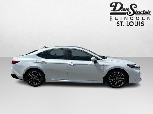 Used 2025 Toyota Camry XLE FWD image 2