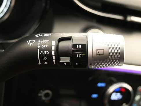 Used 2025 Genesis Electrified GV70 AWD/4WD image 19
