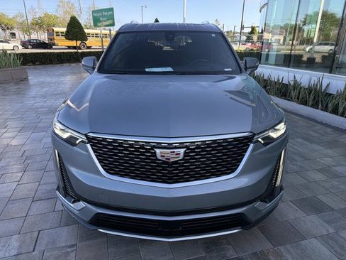 Used 2024 Cadillac XT6 Premium Luxury w/ Technology Package FWD image 7