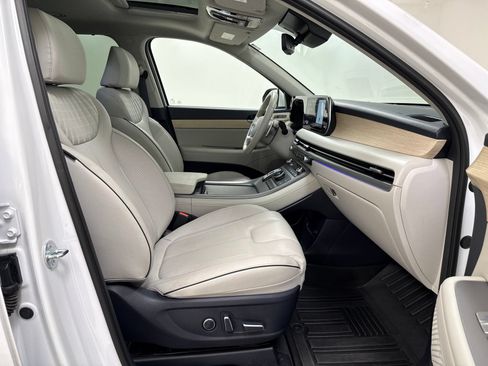 Used 2025 Hyundai Palisade Limited FWD image 34