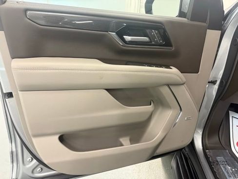 New 2026 GMC Yukon Elevation image 13