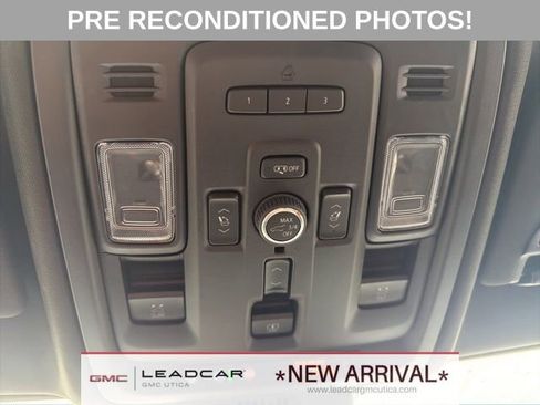 Used 2023 GMC Yukon Denali AWD/4WD image 29