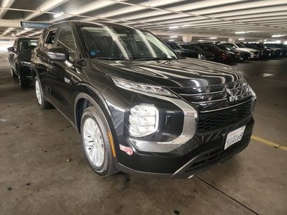 Used 2023 Mitsubishi Outlander ES