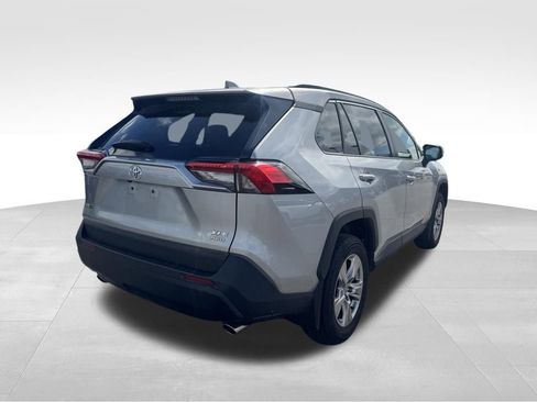 Used 2023 Toyota RAV4 XLE AWD/4WD image 3
