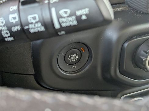 Used 2018 Jeep Wrangler Unlimited Sport S AWD/4WD image 31
