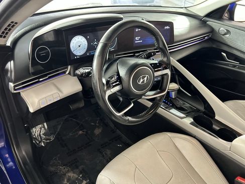 Used 2021 Hyundai Elantra Limited FWD image 13