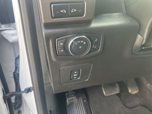 Used 2017 Ford F150 XLT w/ Equipment Group 302A Luxury image 20