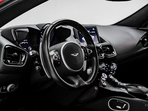 Used 2019 Aston Martin V8 Vantage Coupe image 43