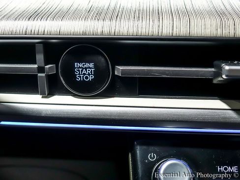 Used 2025 Hyundai Santa Fe Calligraphy image 25