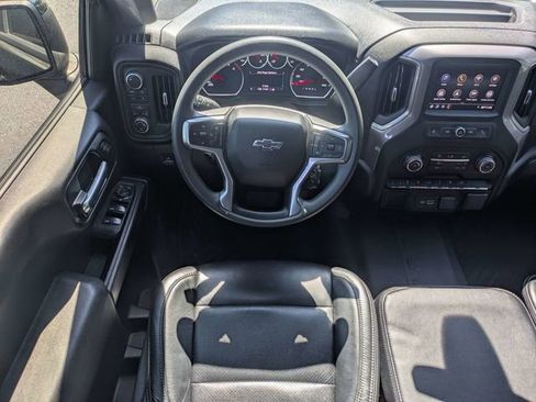 Used 2022 Chevrolet Silverado 1500 Custom Trail Boss w/ Safety Confidence Package AWD/4WD image 15
