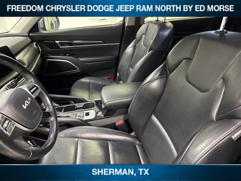 Used 2025 Kia Telluride S FWD image 7