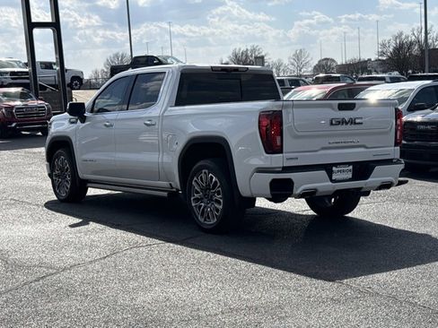 Used 2023 GMC Sierra 1500 Denali Ultimate image 11