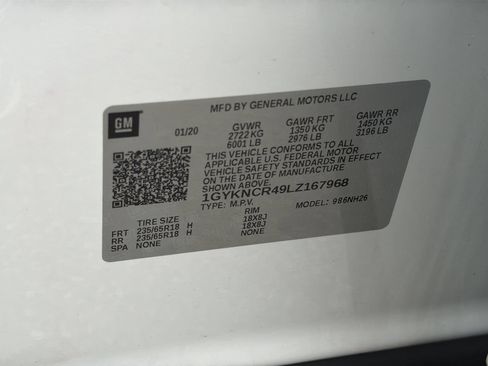 Used 2020 Cadillac XT5 Premium Luxury w/ LPO, Floor Liner Package FWD image 36