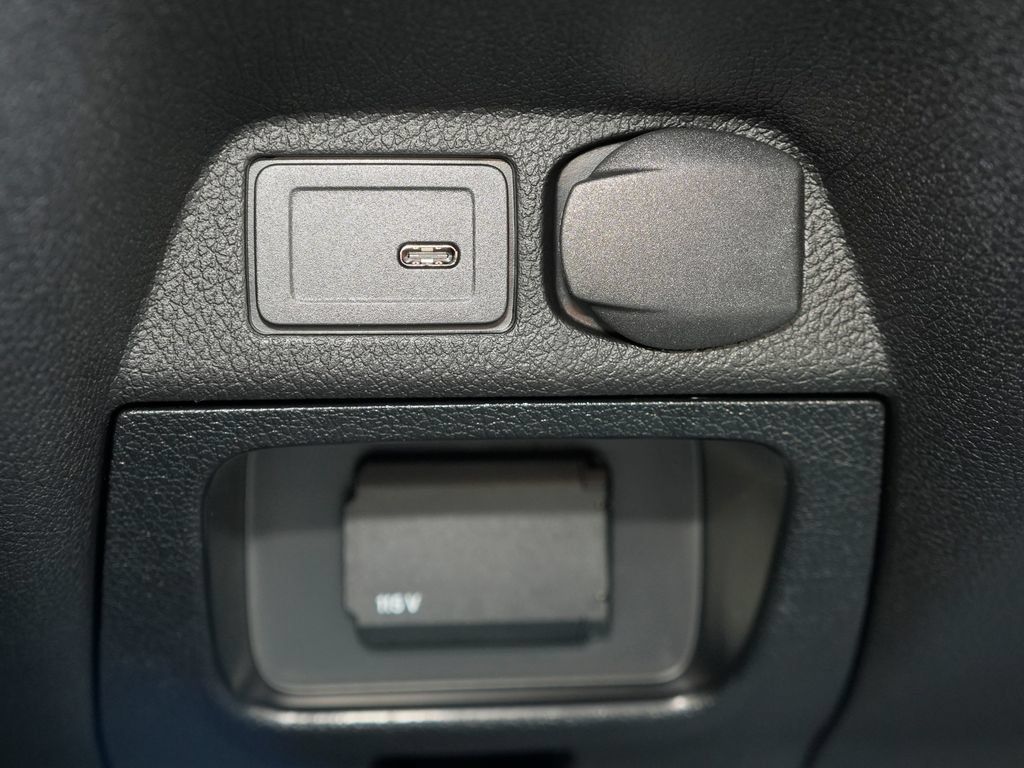New 2026 Mercedes-Benz Sprinter 2500 image 18