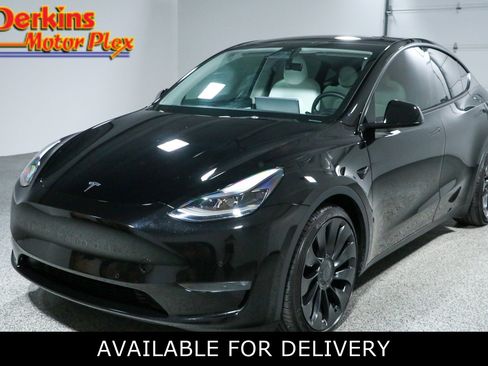 Used 2022 Tesla Model Y Performance AWD/4WD image 1