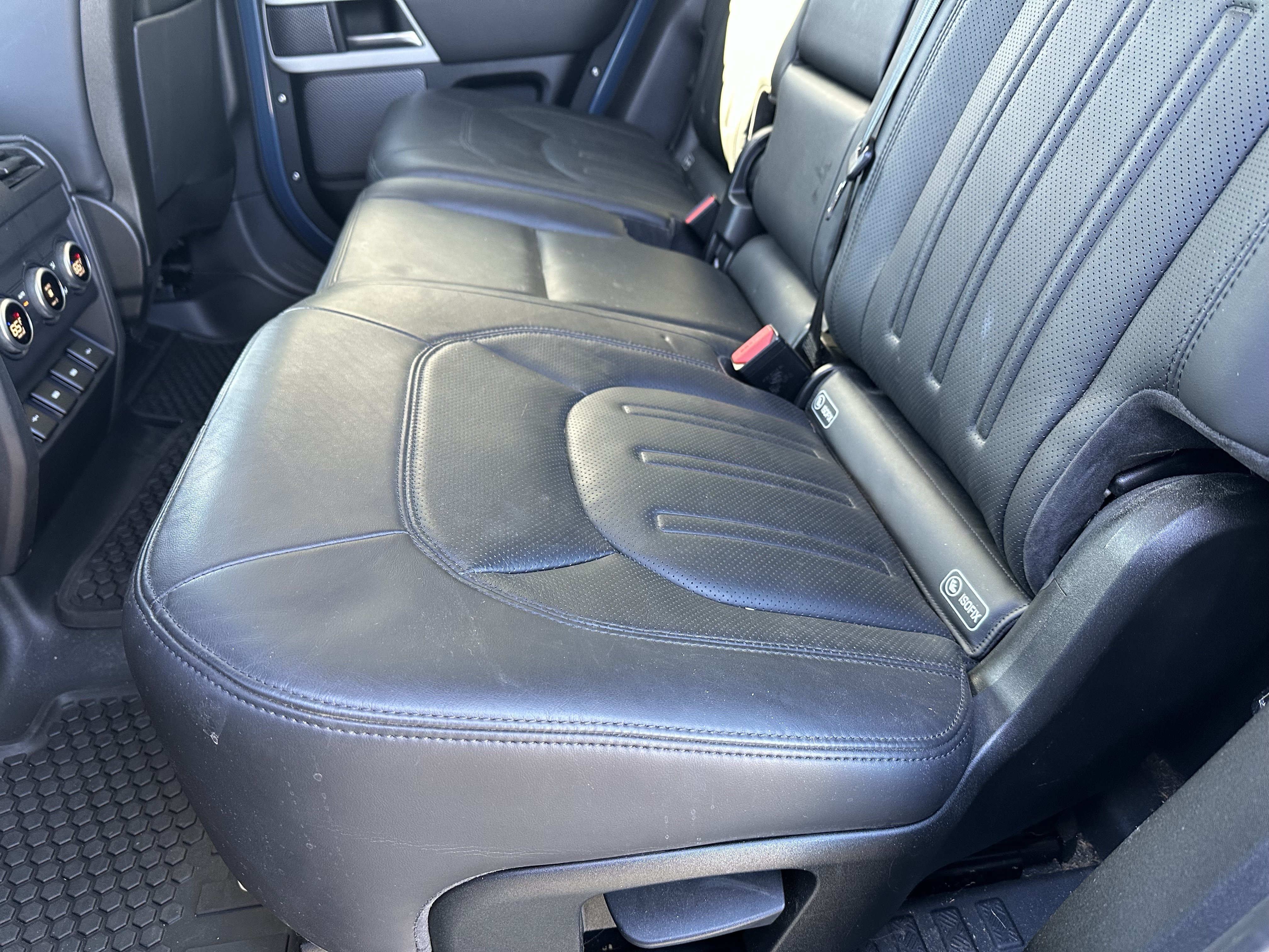 Used 2020 Land Rover Defender 110 HSE AWD/4WD image 29