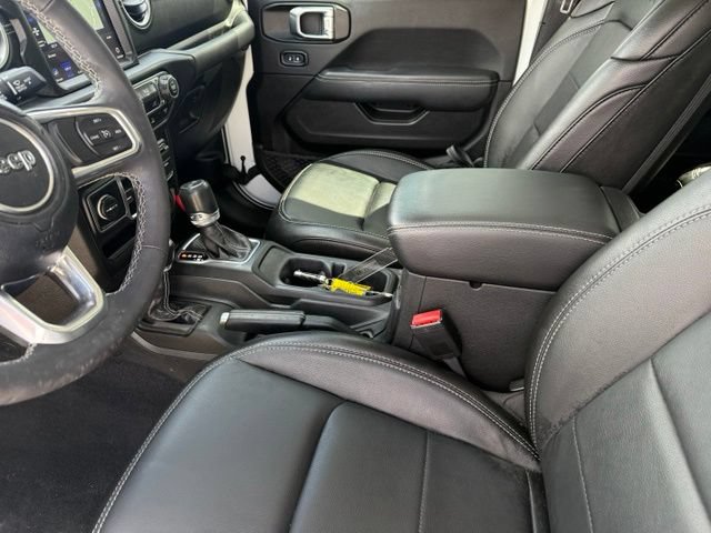 Used 2023 Jeep Wrangler Unlimited Sahara AWD/4WD image 24