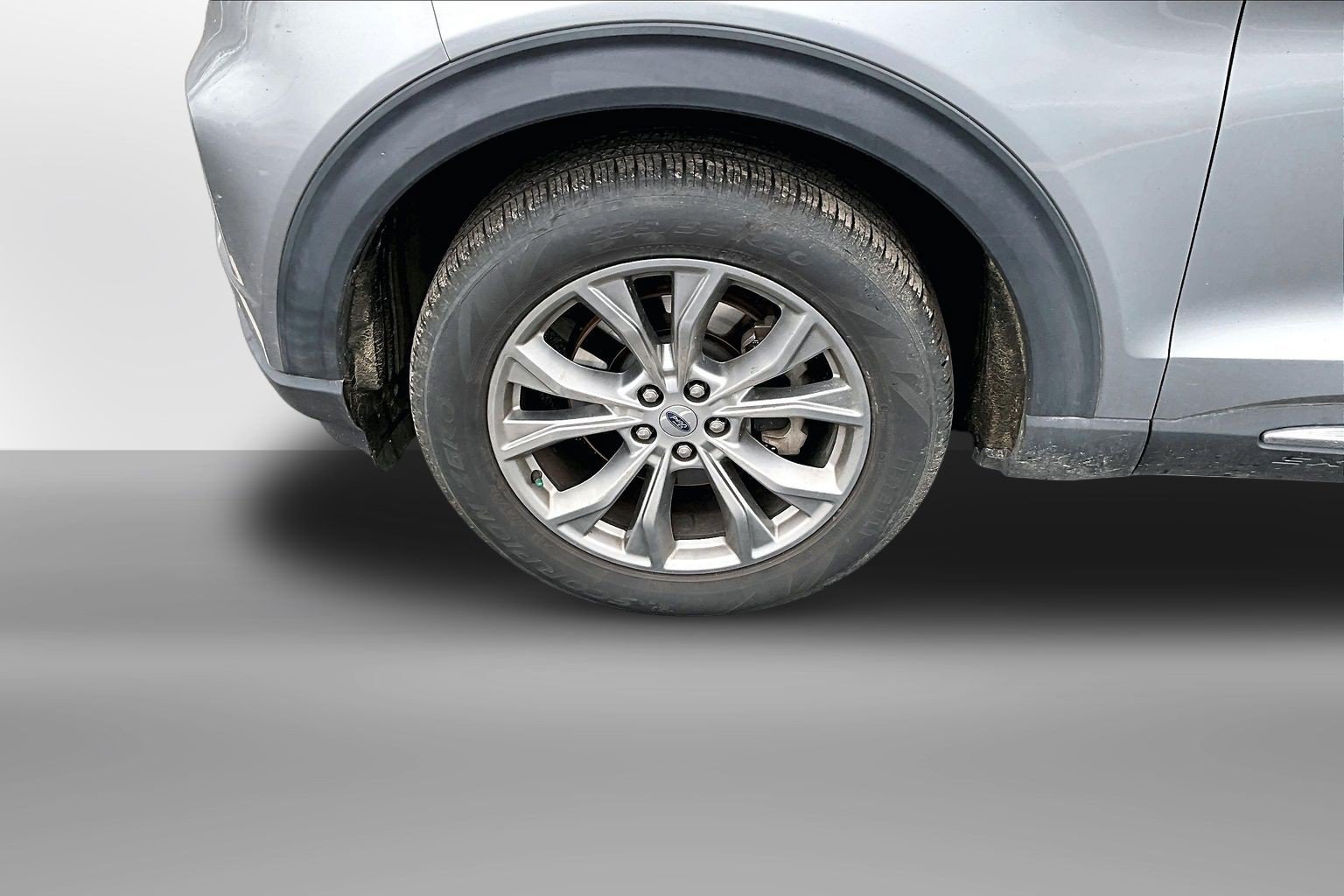 Used 2020 Ford Explorer Limited AWD/4WD image 3